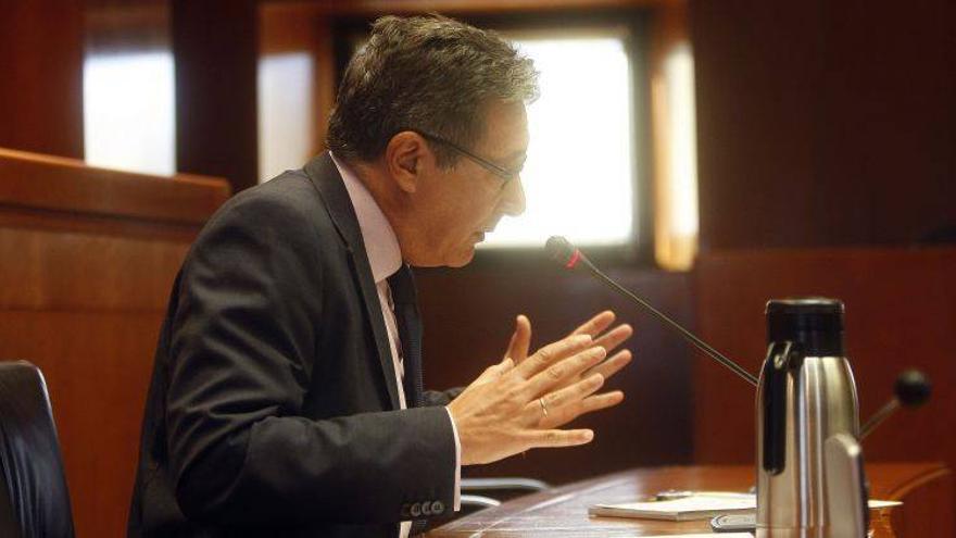 El PSOE exige la dimisión de Oliván por su gestión del hospital de Teruel