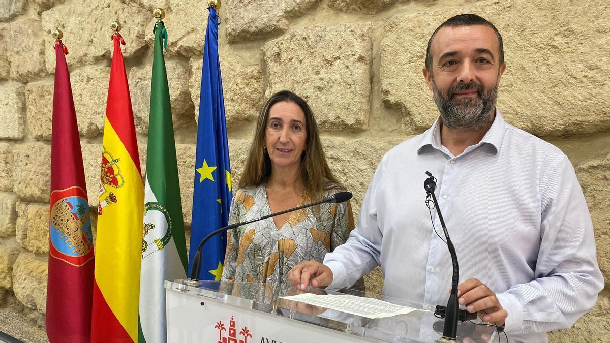 Paula Badenlli y Rafael Saco, hoy en rueda de prensa.