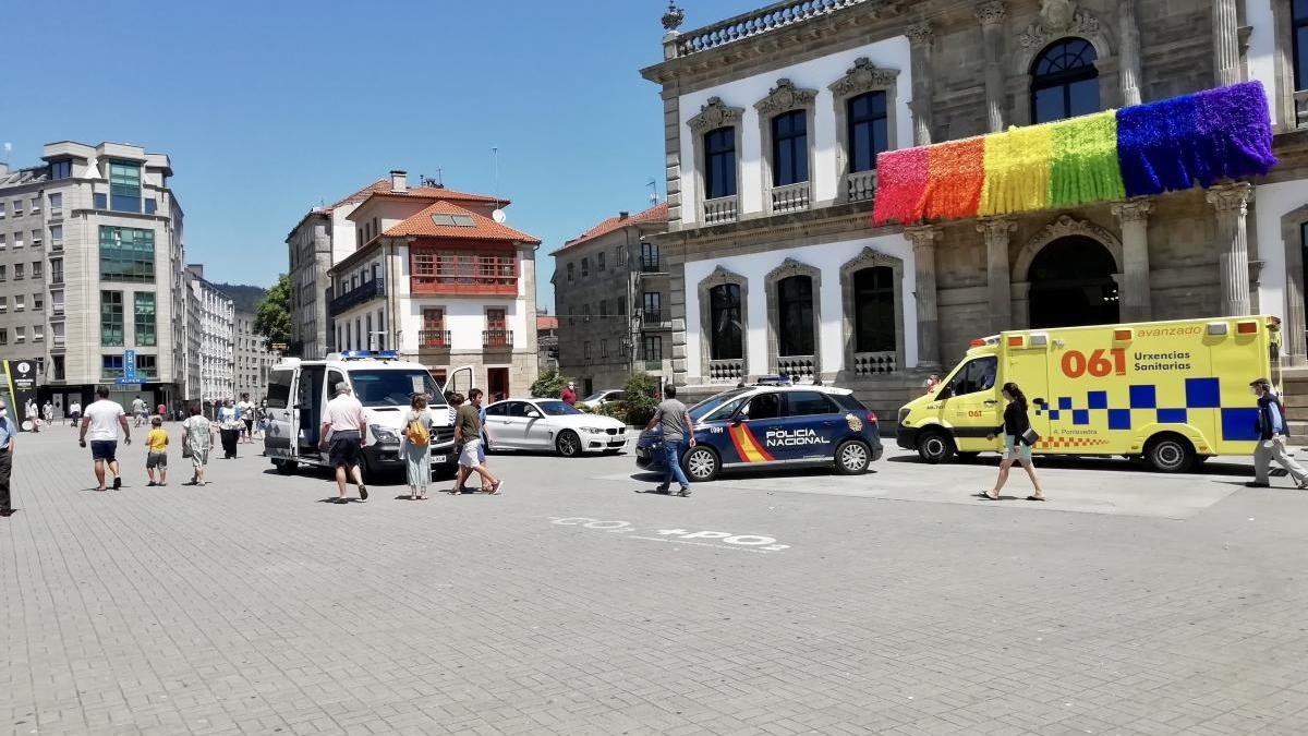 Medios desplazados en el lugar del siniestro.