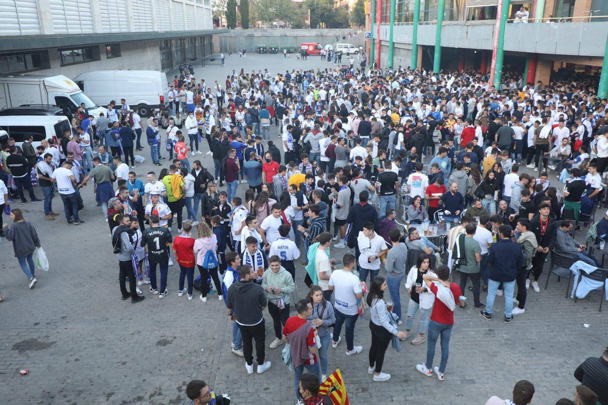 La hora previa al derbi, en imágenes