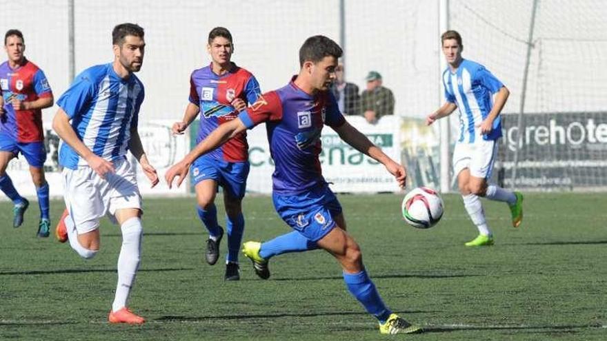 Claudio, durante un partido del pasado curso ante el Avilés.