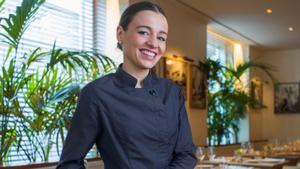 Martina Puigvert (chef de Les Cols), en Veraz, donde sirve sus platos hasta el 6 de agosto.