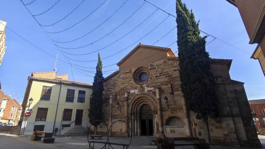 Fiestas asegura que el contrato de iluminación navideña de Benavente &quot;se ha cumplido&quot;