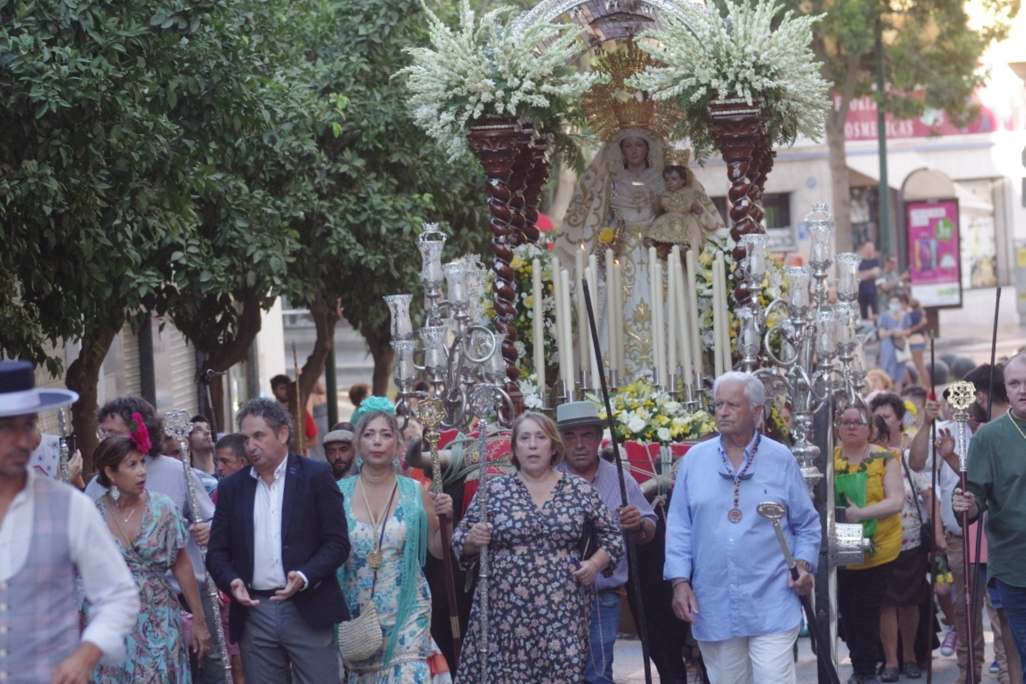 Salida de la romería de la Virgen de la Alegría desde Capuchinos