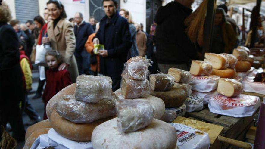 Russafa acoge el mercado artesanal en honor a San Blas