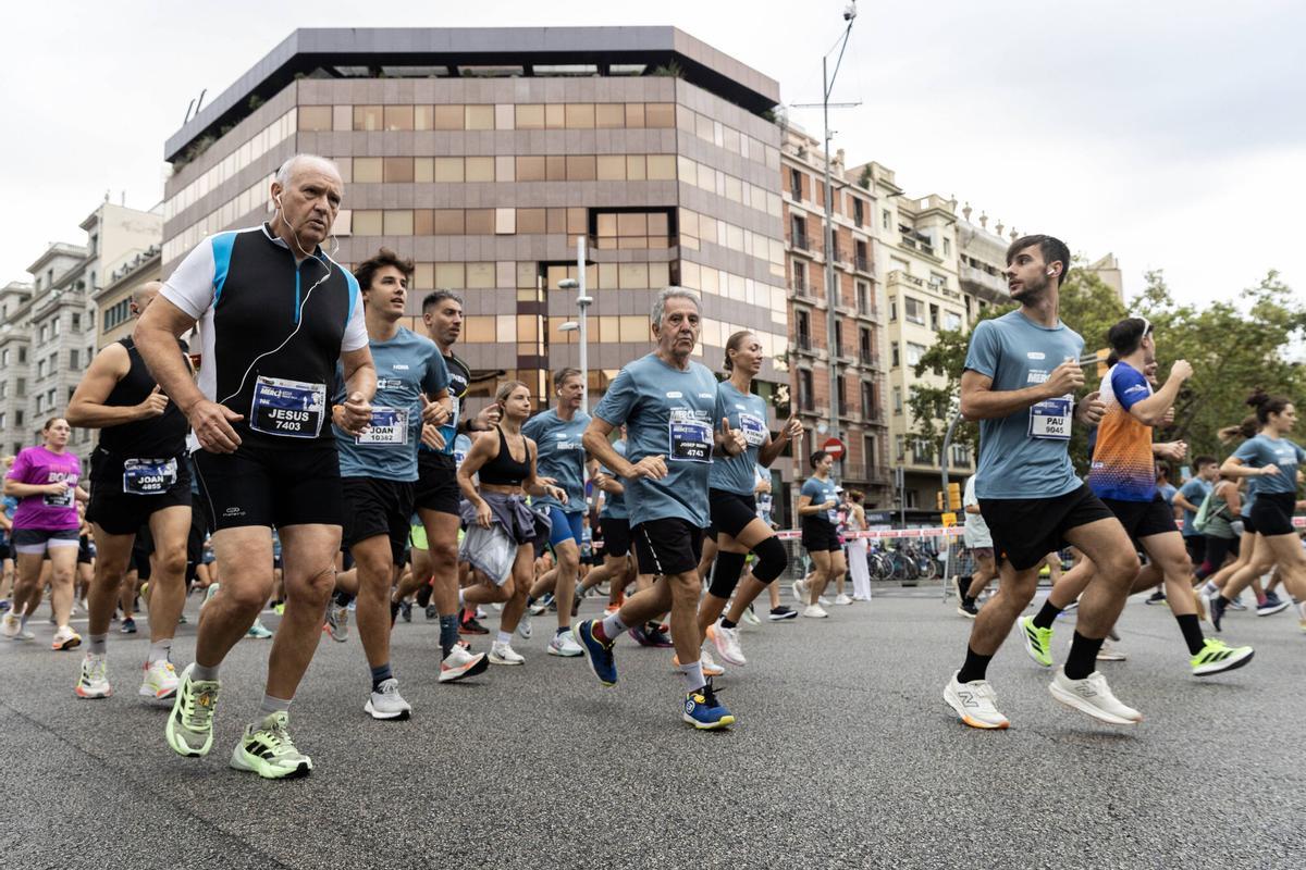 14.000 corredores participan en esta edición de la Cursa de la Mercè, en Barcelona.