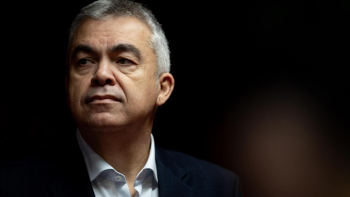 El ex secretario de Organización del PSOE Santos Cerdán a su llegada a la Comisión de Investigación del ‘caso Koldo’, en el Senado, a 17 de diciembre de 2025, en Madrid (España).