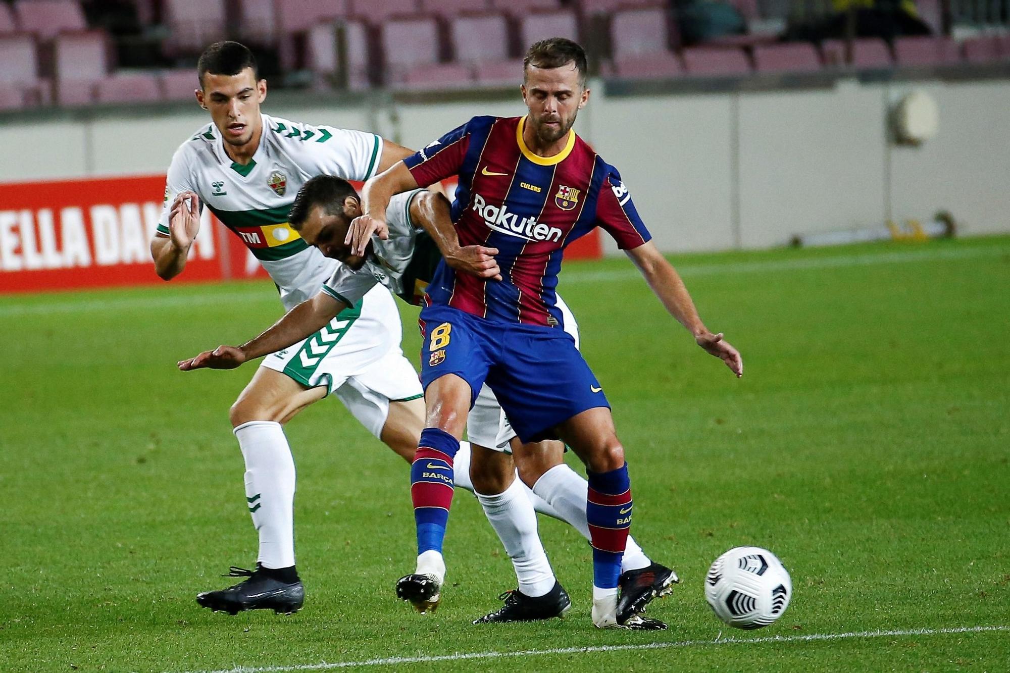 El Elche planta cara a Messi