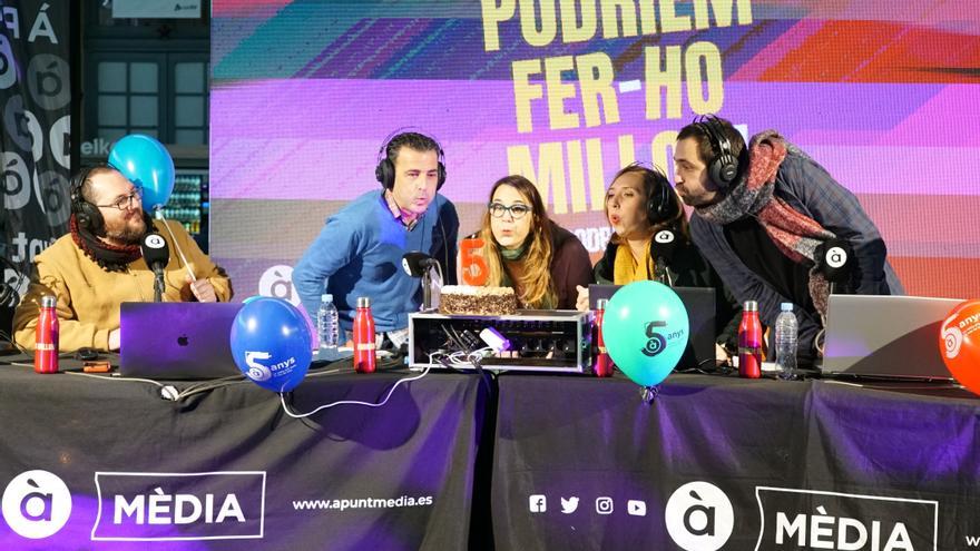 La radio de À Punt celebra cinco años en antena con el crecimiento de sus oyentes