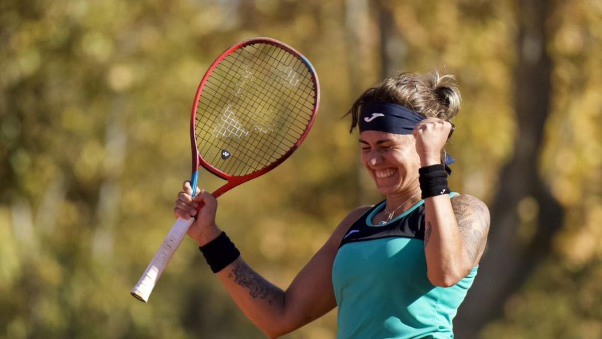 Bolsova, després de guanyar l’últim títol.  | FEDERACIÓN DE TENIS DE MADRID