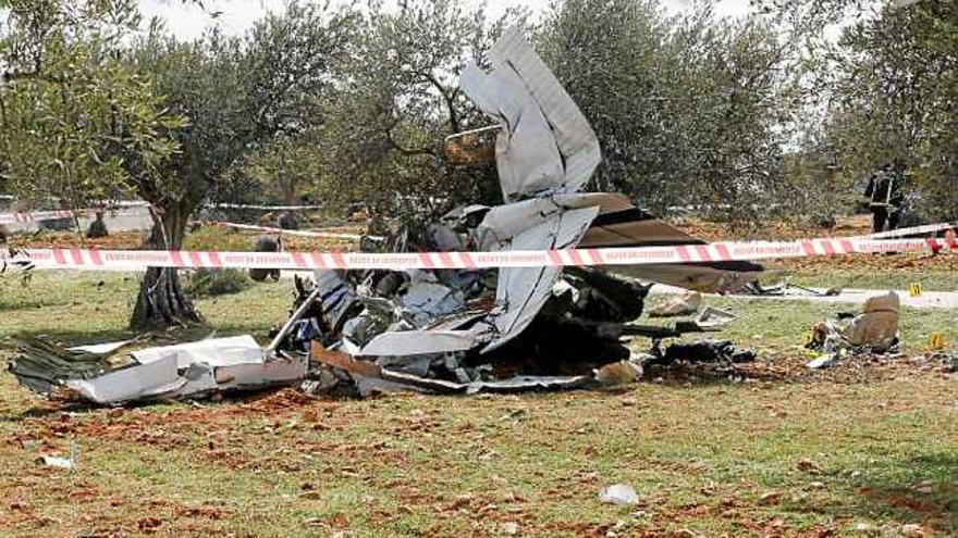 L&#039;avioneta es va estavellar contra una olivera