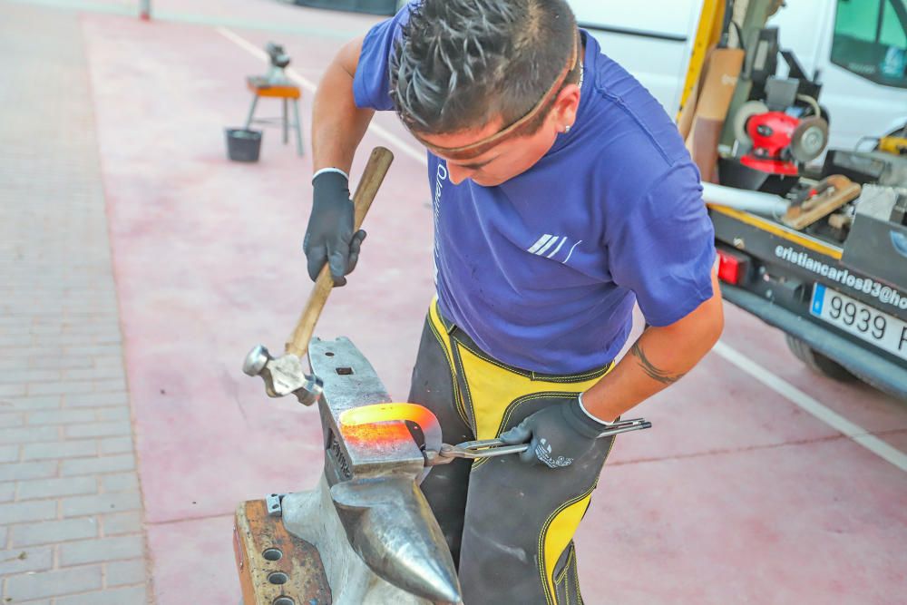 Exhibiciones ligadas a los trabajos ganaderos y agrícolas, ecuestre y canina, fiesta y feria, se dan cita en la Feria de Ganado de Dolores, el Fegado.