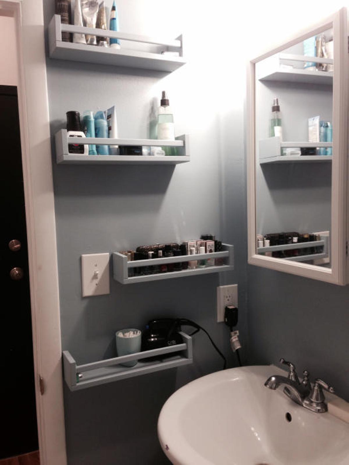 Ideas para dar espacio a un baño pequeño