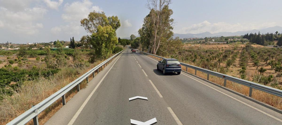 Carretera A-7052, que une Churriana con Cártama