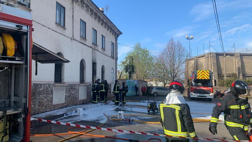 Sofocan un incendio en la iglesia de Jove