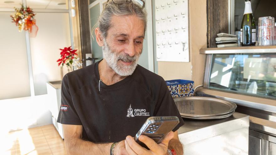 Paco, tras ganar la lotería de Navidad en el restaurante Castell de Alicante: &quot;Me iban a cortar la luz&quot;