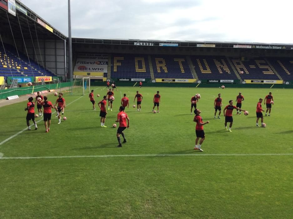 Intensa sesión de entrenamiento del Mallorca en Holanda