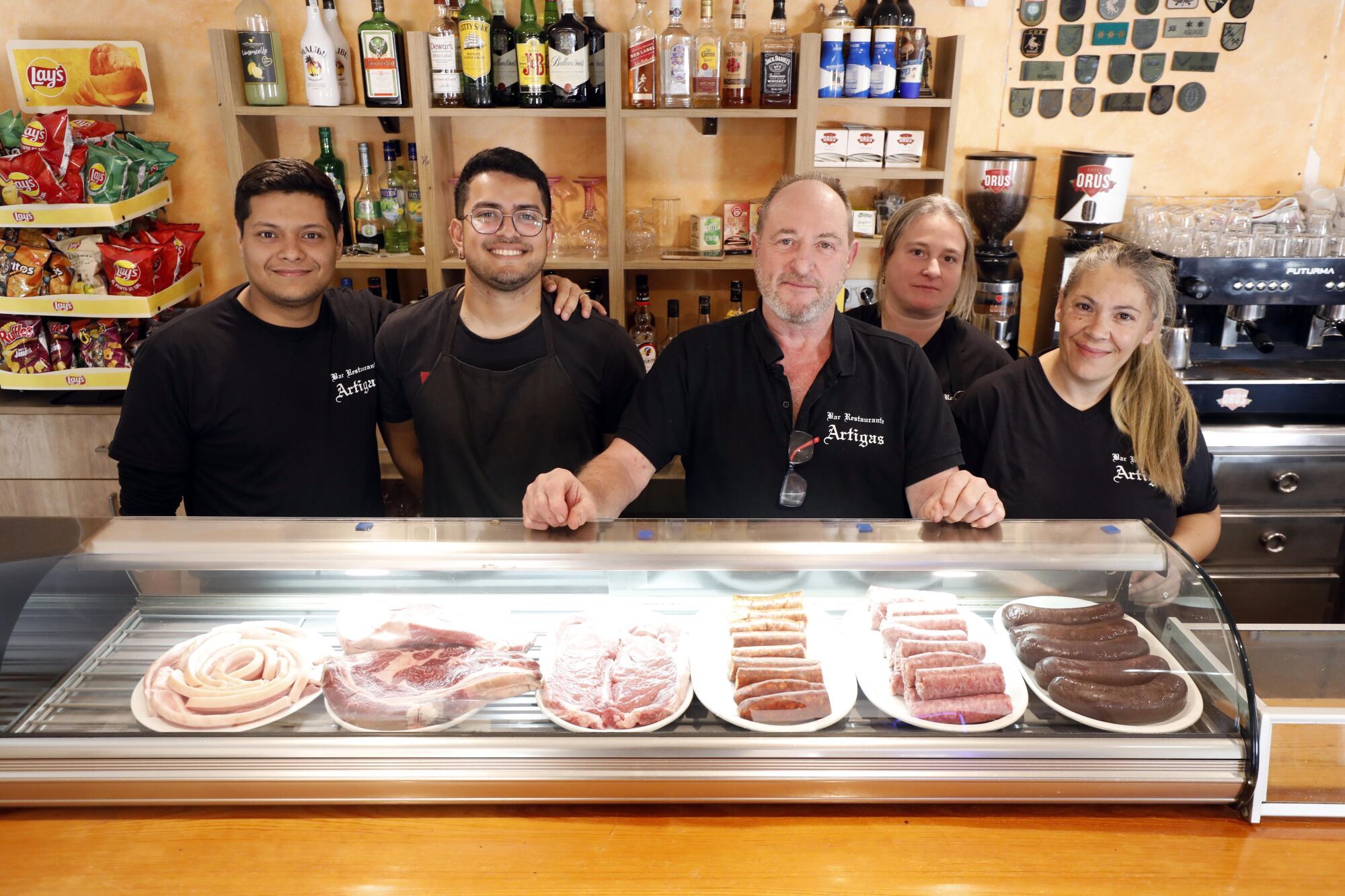 En imágenes | Bar Artigas, el &#039;otro&#039; clásico de Zaragoza que enamoró a la Princesa Leonor