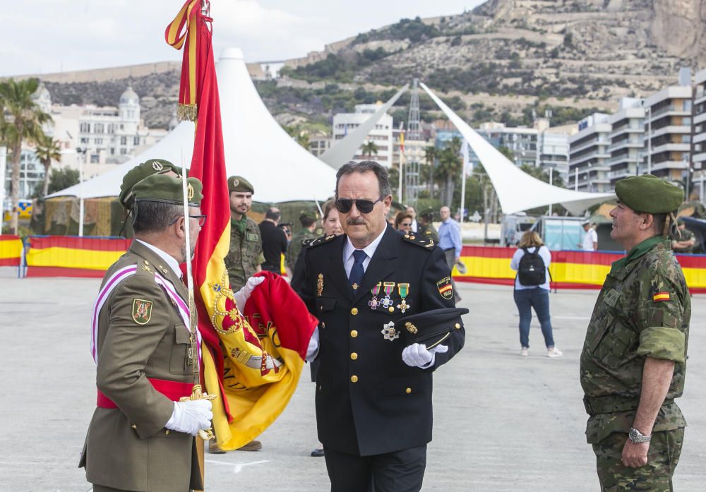 600 personas juran bandera en Alicante