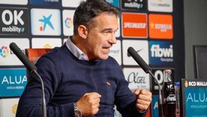 García Plaza: «La quinta de joves del Barça és fabulosa»