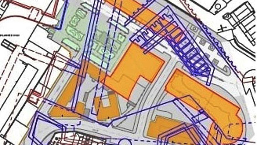 El plan de A Maestranza sitúa uno de los edificios sobre parte de los restos de la antigua muralla