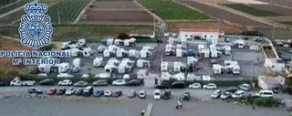 La Policía inspecciona varios asentamientos clandestinos de caravanas en Vélez