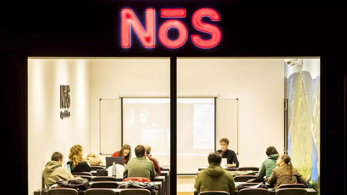 Estudiantes en Nós Oposicións.