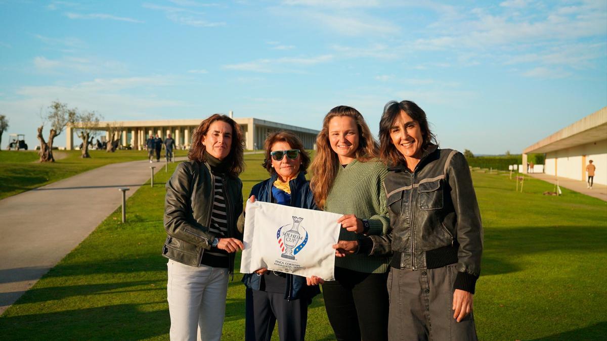 Por la izq., Natalia Martínez-Reboredo, Juana María Fontenla, Fátima Fernández Cano y Beatriz Corbacho. Foto: ECG