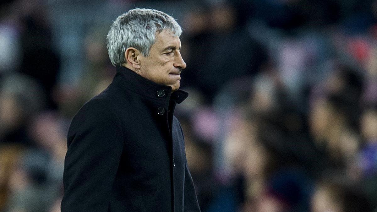 Setién, en su debut en el Camp Nou ante el Granada.