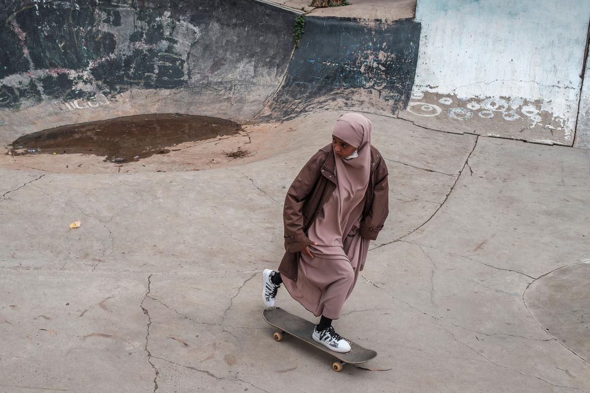 El skate entre niñas etíopes, mejora su salud mental y las empodera