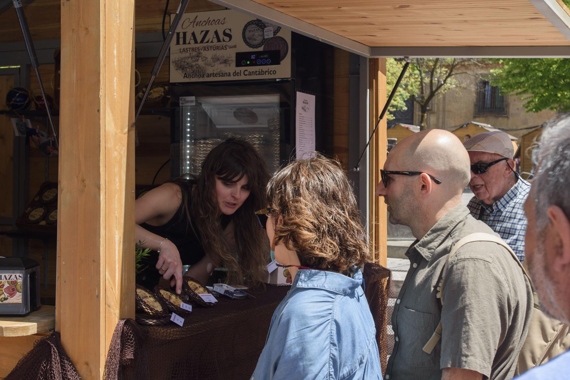 Galería de fotos: buen ambiente y sol en la celebración de la feria de la Ascensión en Oviedo