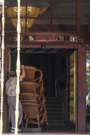 02-05-18. LAS PALMAS DE GRAN CANARIA. CIERRE HOTEL SANTA CATALINA. JOSE CARLOS GUERRA  | 02/05/2018 | Fotógrafo: José Carlos Guerra