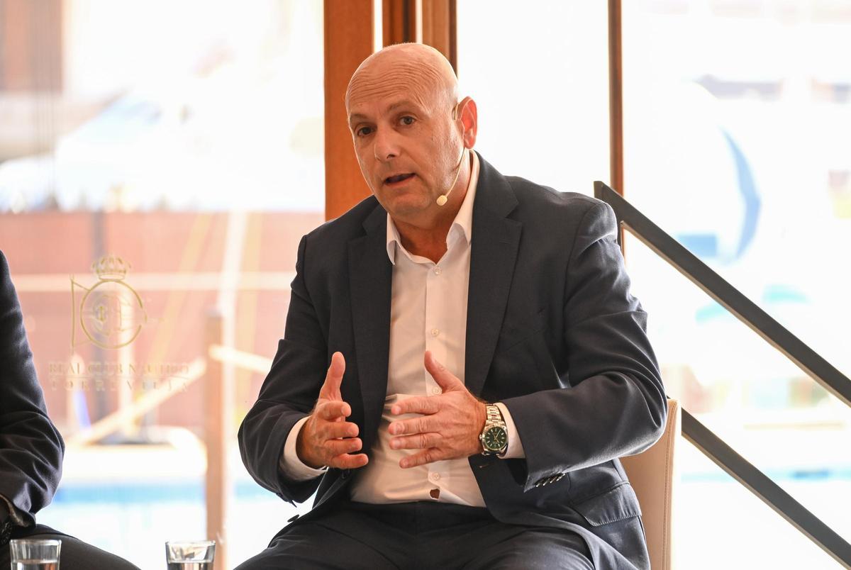 Foro Proyectando Vega Baja en el Club Naútico de Torrevieja