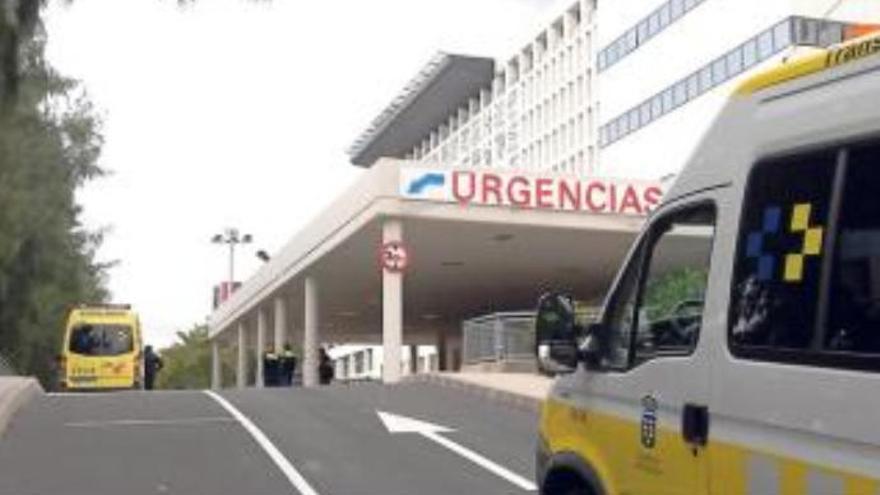 Una mujer, herida grave en un accidente de moto en Gran Canaria