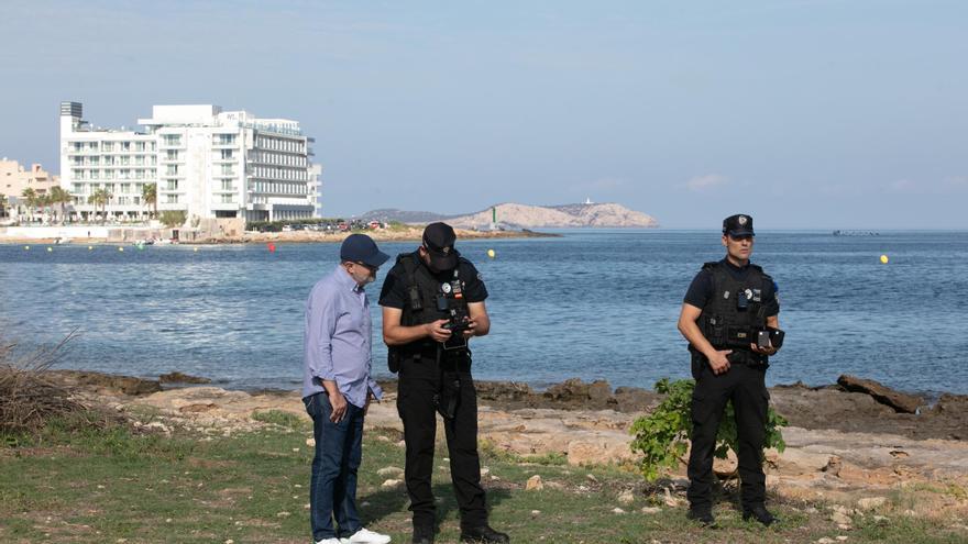 Galería: Servicio de drones de la Policía Local de Sant Josep para controlar el litoral