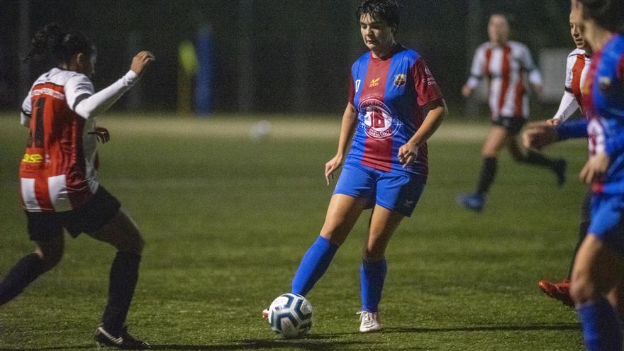 El San Pedro gana en el derby oleirense de la liga femenina