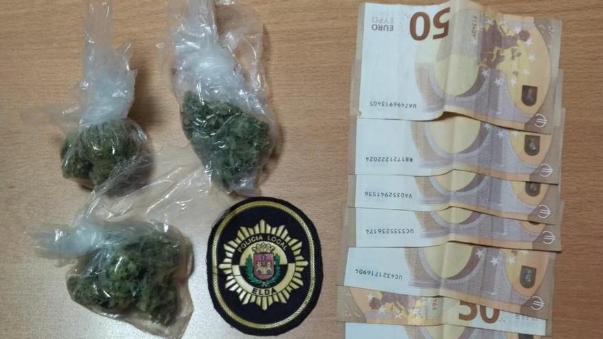 Arrestado tras intentar esquivar a la policía con 17 gramos de droga en Elda