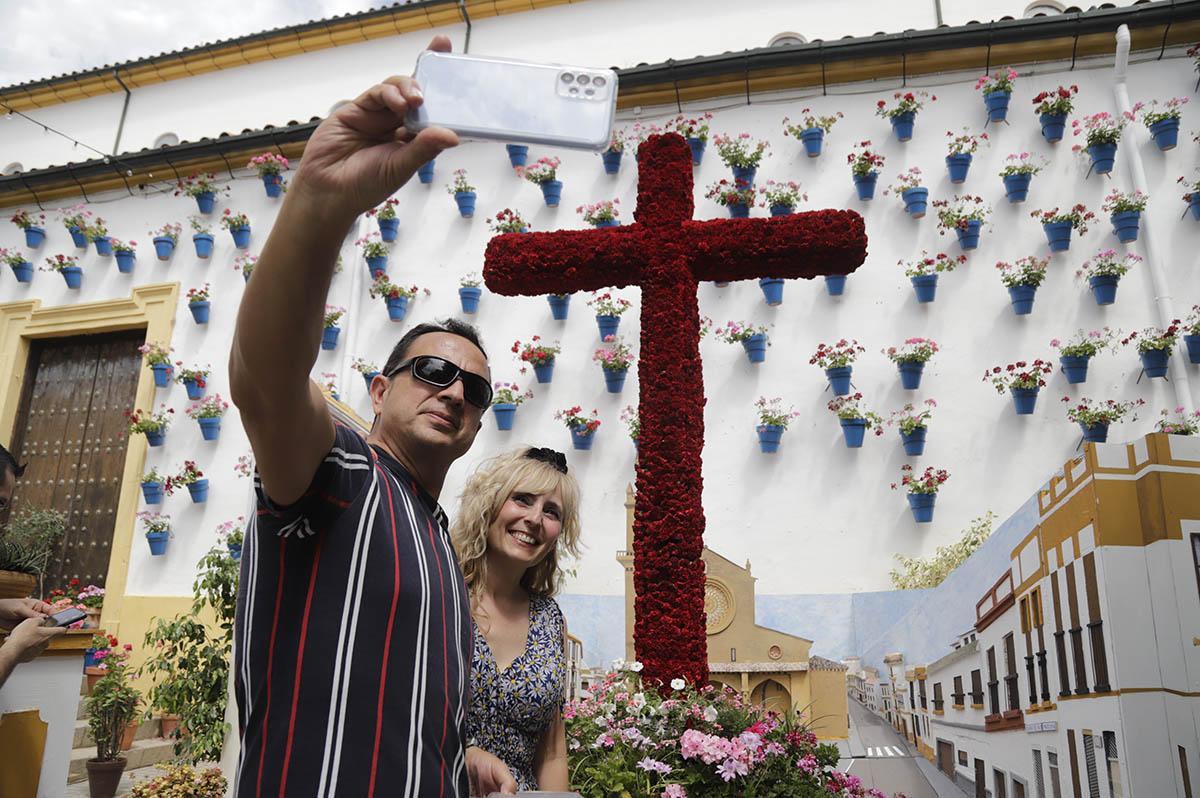 La AAVV Nuevo Cañero ganadora del concurso de Cruces de Mayo en zonas modernas La AAVV Nuevo Cañero ganadora del concurso de Cruces de Mayo en zonas modernas