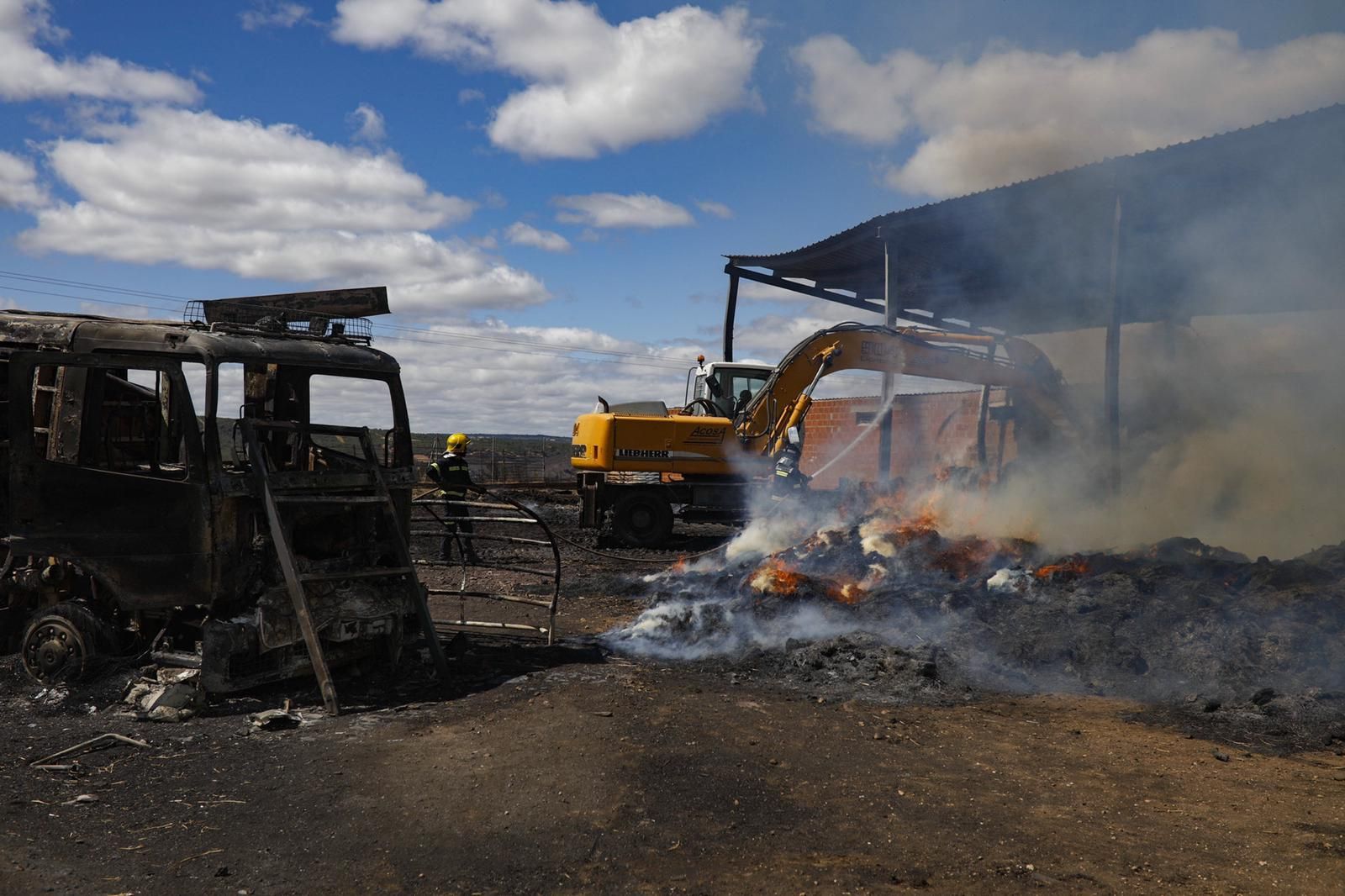 GALERÍA | El día después del "infierno" en Lober de Aliste