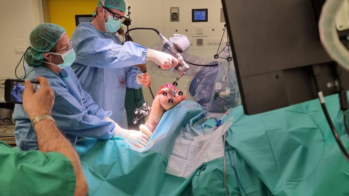 El Hospital Recoletas Campo Grande realiza sus 50 primeras cirugías de  rodilla con el robot MAKO - Noticias Grupo Recoletas