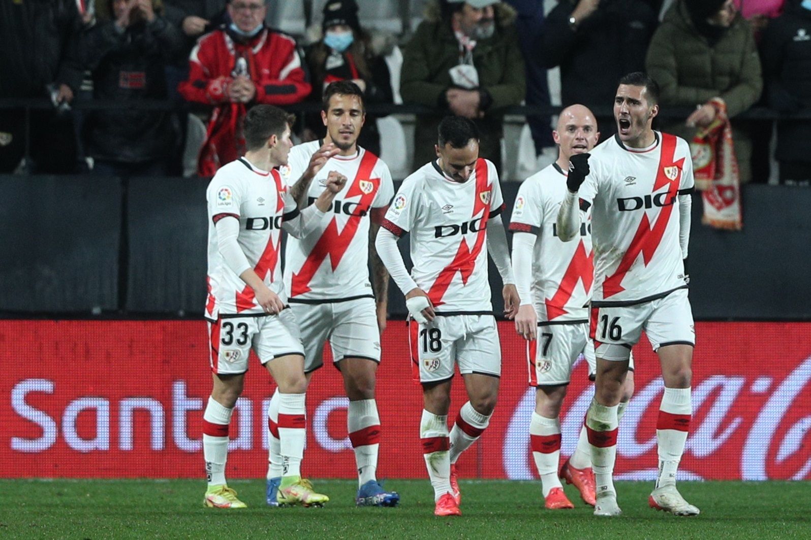 Esperpéntico Mallorca en Vallecas (3-1)