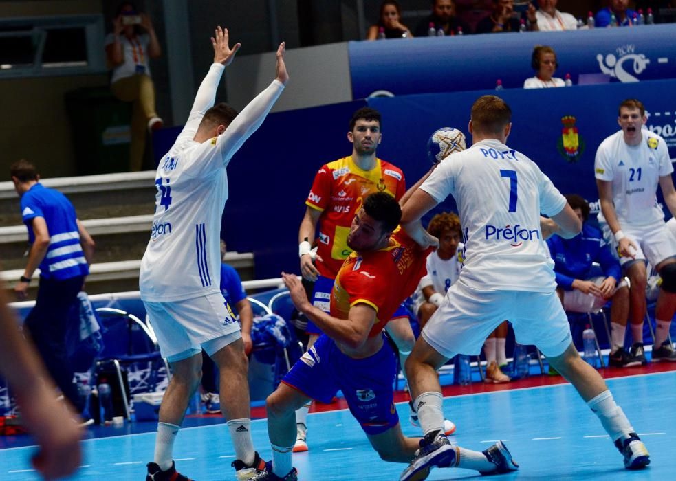 España escala la montaña y se despeña en el Mundial Júnior de Balonmano