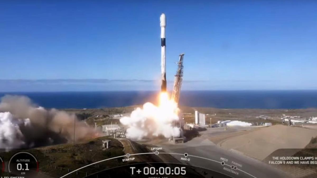 Imagen del momento del lanzamiento del satélite Alisio-1.