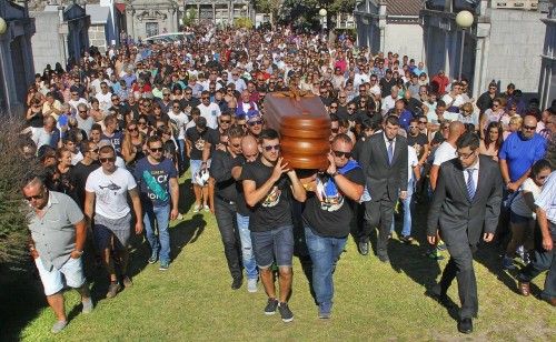 Moaña y el mundo del motor acompañan a Dani Rivas en su funeral