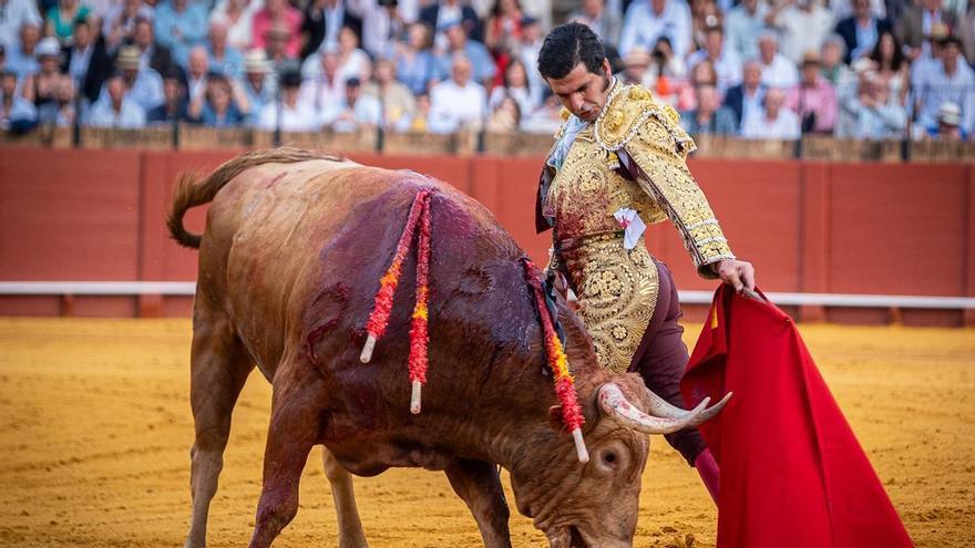 Quién torea hoy en la Maestranza, lunes 20 de abril: horario, cartel y dónde ver a Morante por televisión