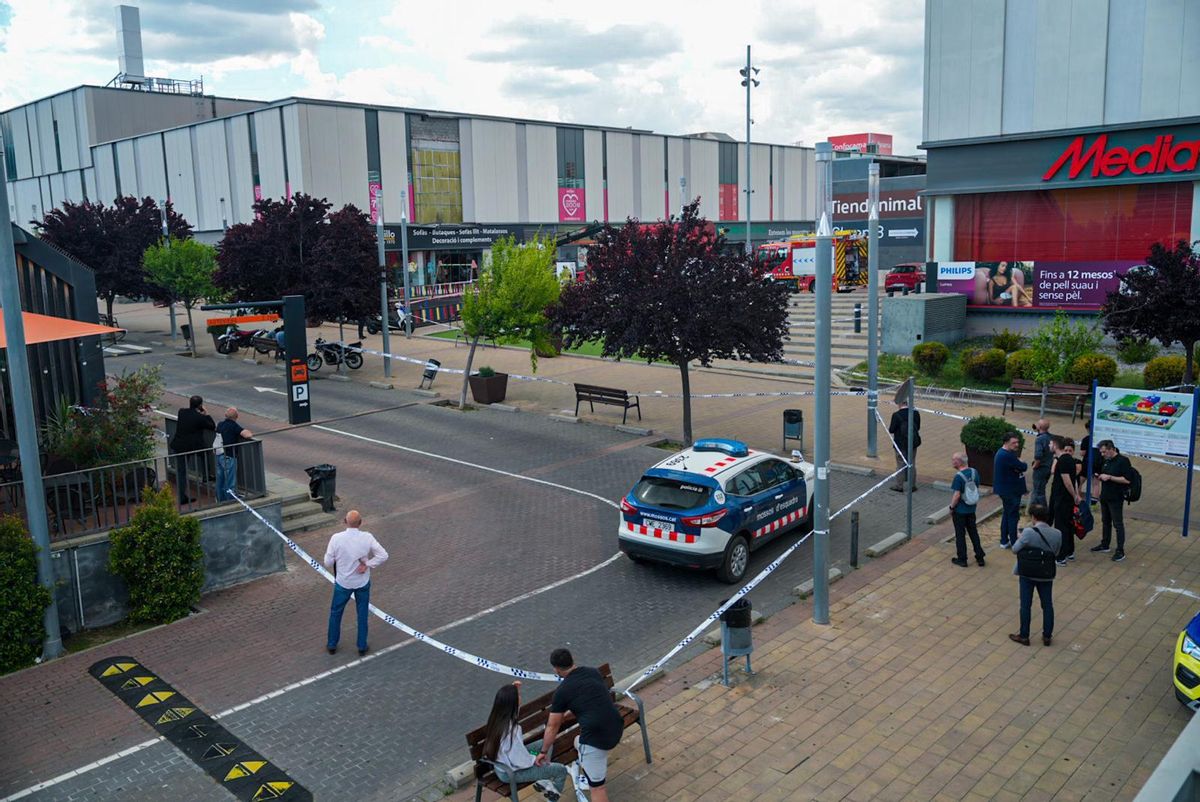 Un muerto por el derrumbe en el Centro Comercial de Sabadell