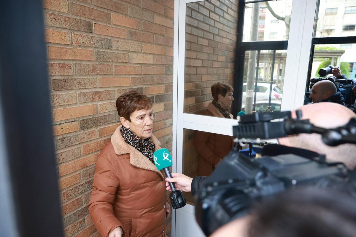 Conmoción en la avenida de París de Cáceres por la muerte de un joven