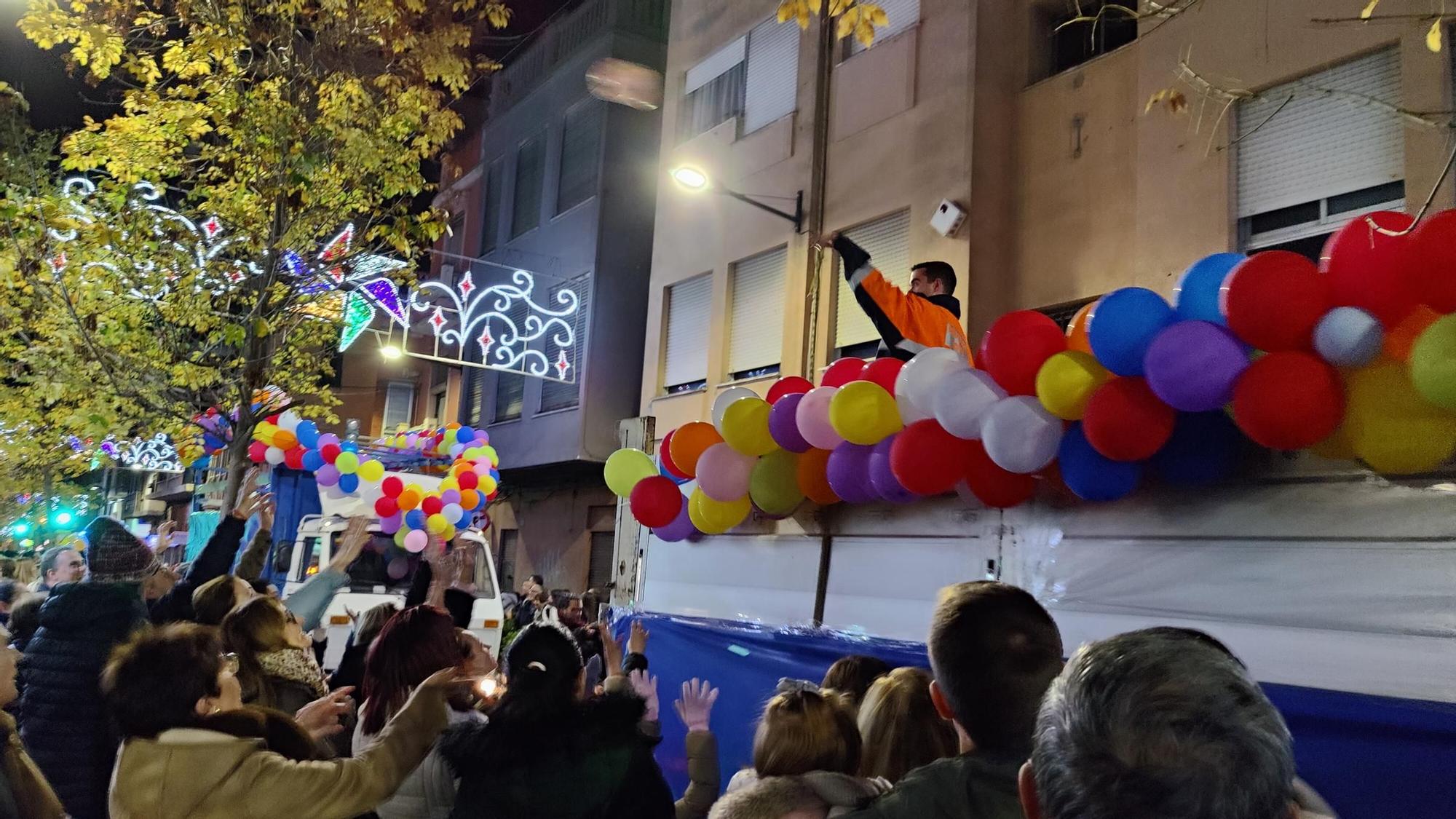 Los Reyes Magos reparten ilusión por los pueblos de la Ribera