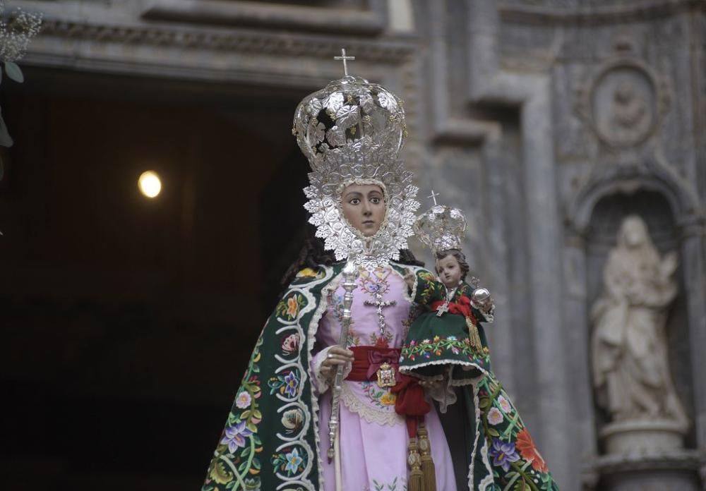 Ofrenda floral a la Morenica