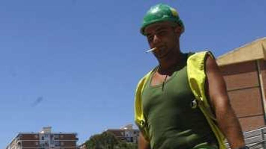 El Ayuntamiento de Málaga contratará a 371 parados para fin de año